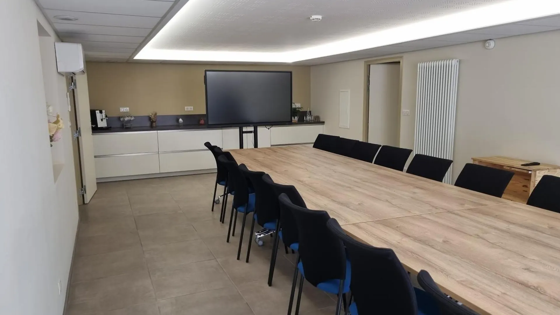 Logis Hotel Restaurant Les Carillons Cransac 2*,  France