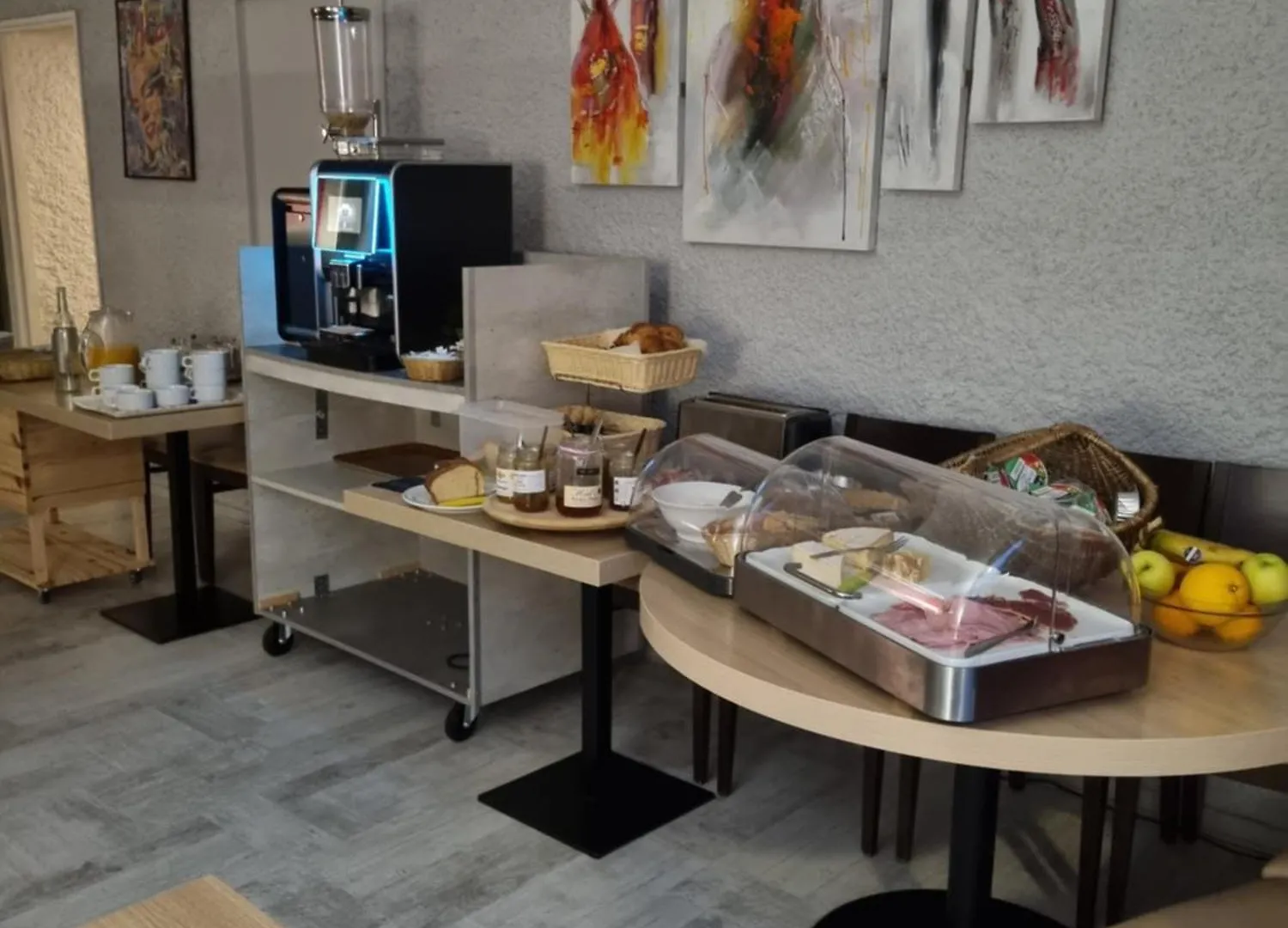 Logis Hotel Restaurant Les Carillons Cransac