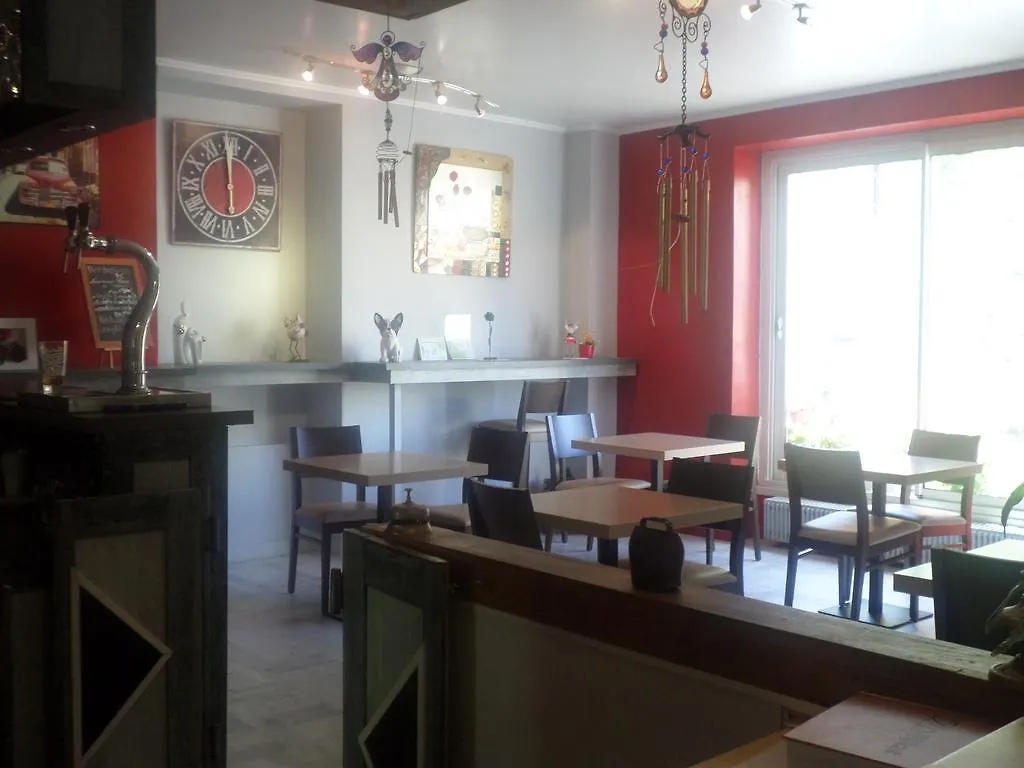 Logis Hotel Restaurant Les Carillons Cransac 2*,