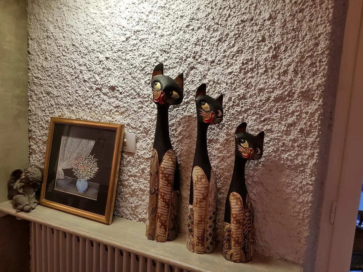 Logis Hotel Restaurant Les Carillons Cransac France