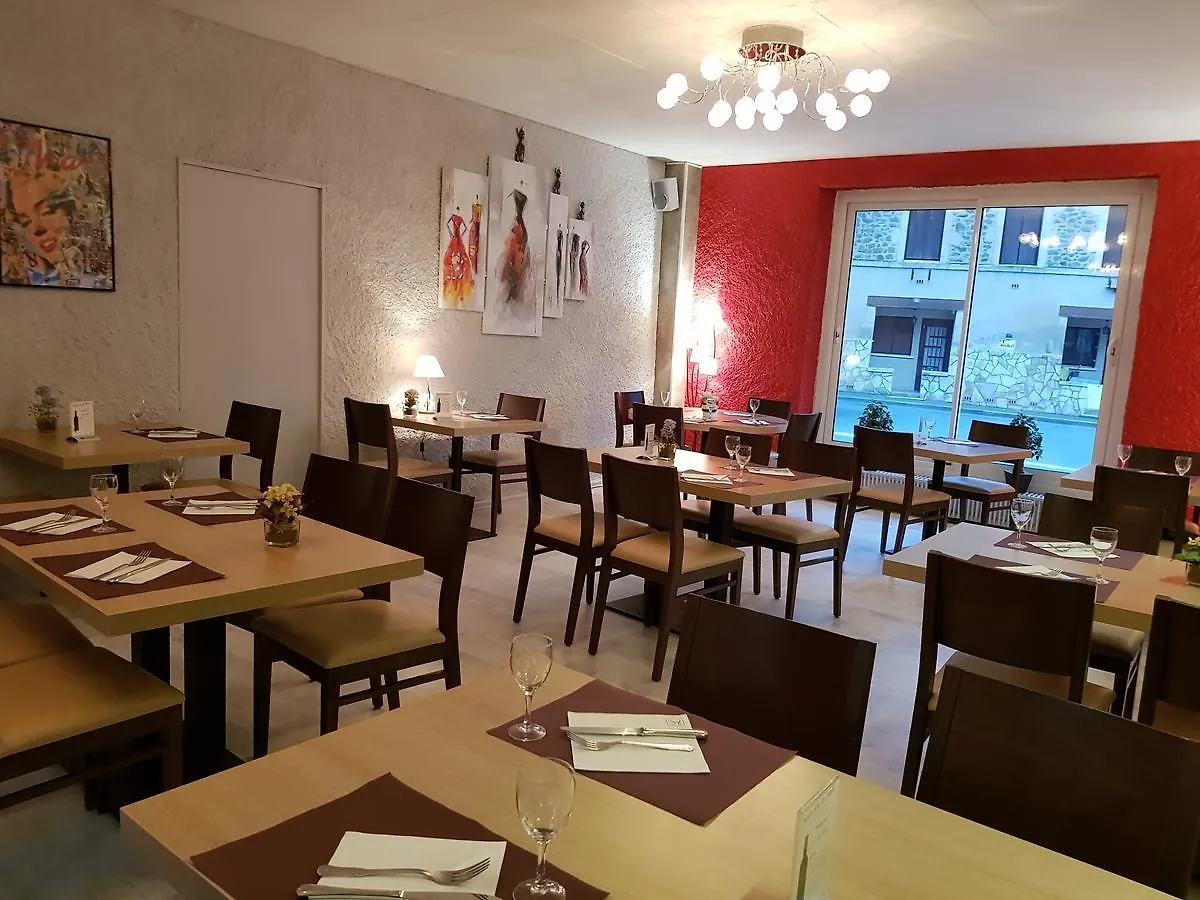 Logis Hotel Restaurant Les Carillons Cransac